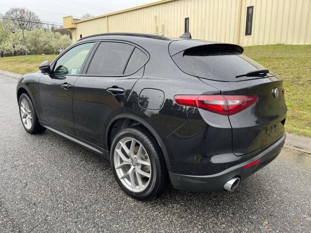ZASPAJAN1M7D03062 - 2021 ALFA ROMEO STELVIO SPORT Schwarz Foto 3