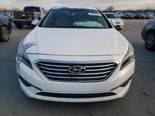 5NPE24AFXFH022917 - 2015 HYUNDAI SONATA SE WHITE photo 5