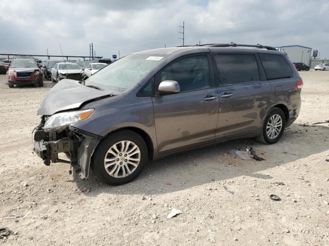 2014 TOYOTA SIENNA XLE, 