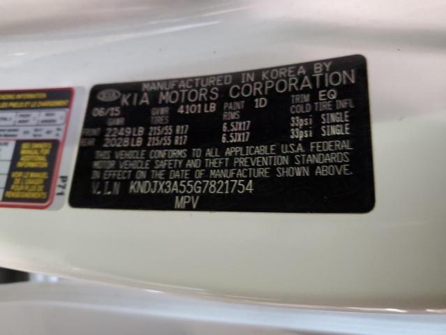 KNDJX3A55G7821754 - 2016 KIA SOUL ! WHITE photo 13
