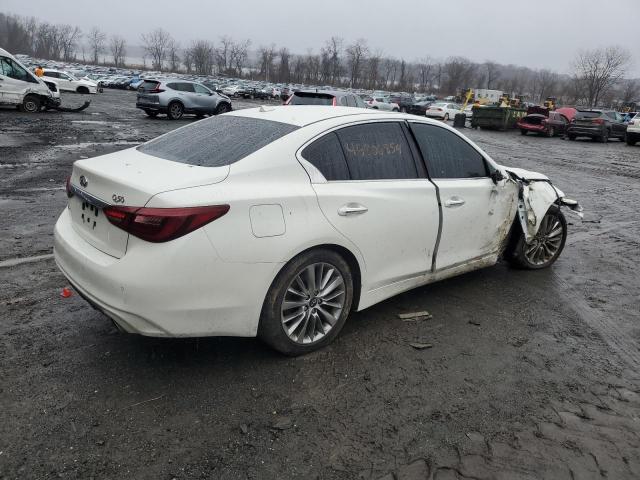 JN1EV7ARXKM552018 - 2019 INFINITI Q50 LUXE WHITE photo 3