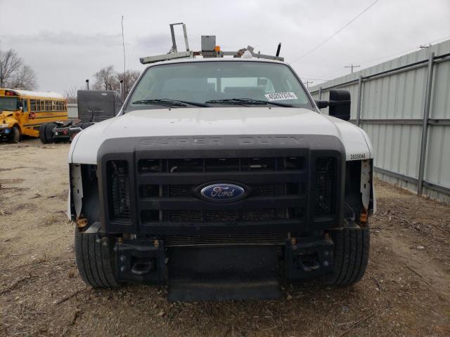 1FDSF30538EC23051 - 2008 FORD F350 SRW SUPER DUTY WHITE photo 5