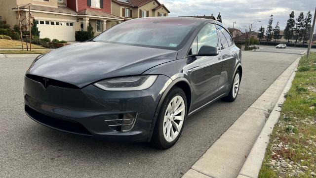 5YJXCBE2XGF016858 - 2016 TESLA MODEL X GRAY photo 2