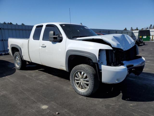 1GCRKTE27BZ190374 - 2011 CHEVROLET silverado K1500 LTZ WHITE photo 4