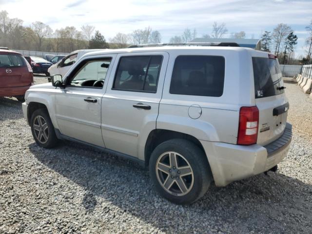 1J4FT48B09D119536 - 2009 JEEP PATRIOT LIMITED SILVER photo 2