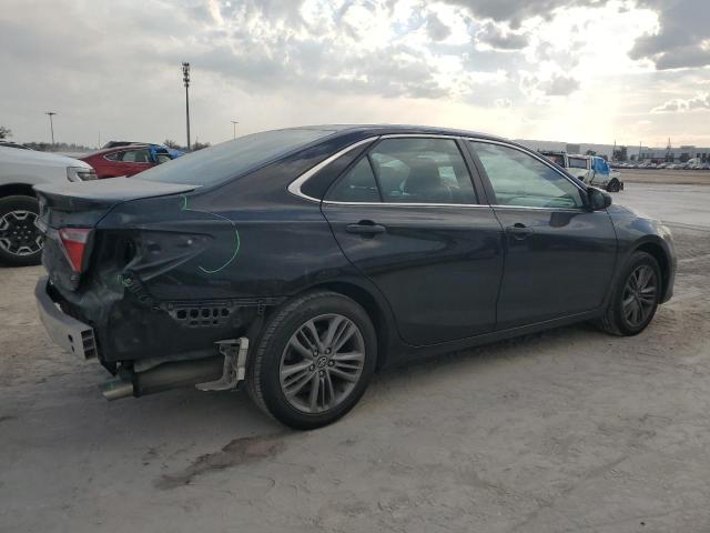 4T1BF1FK6HU699530 - 2017 TOYOTA CAMRY SE LE 黑色 照片 3