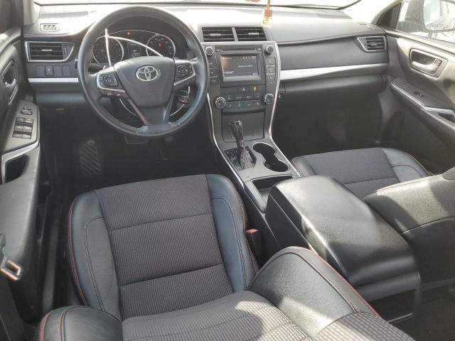 4T1BF1FK6HU699530 - 2017 TOYOTA CAMRY SE LE 黑色 照片 8