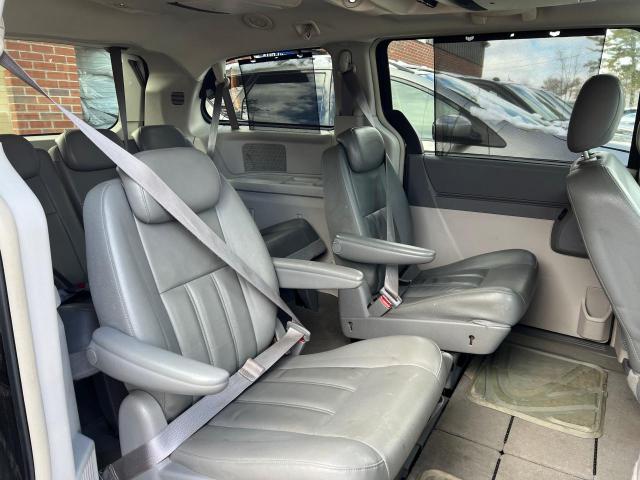 2A4RR5DX5AR149085 - 2010 CHRYSLER TOWN & COU TOURING ლურჯი ფოტო 6