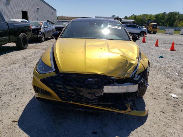 5NPEJ4J25LH015059 - 2020 HYUNDAI SONATA SEL PLUS YELLOW photo 5