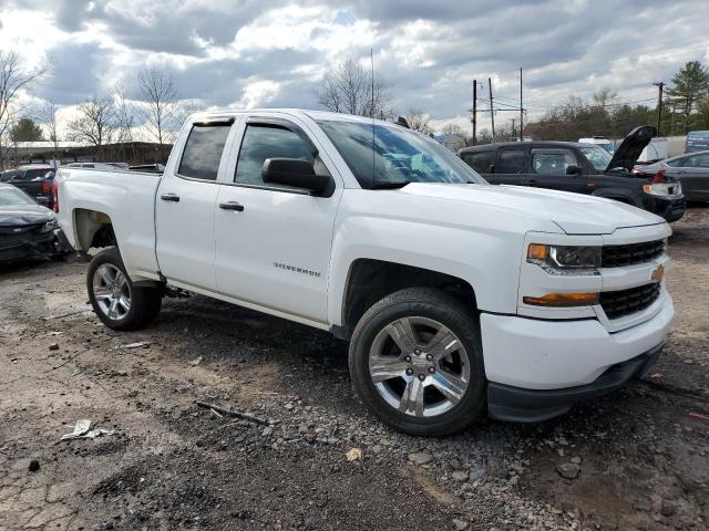 1GCVKPEC8JZ296068 - 2018 CHEVROLET 1500 K1500 CUSTOM WHITE photo 4