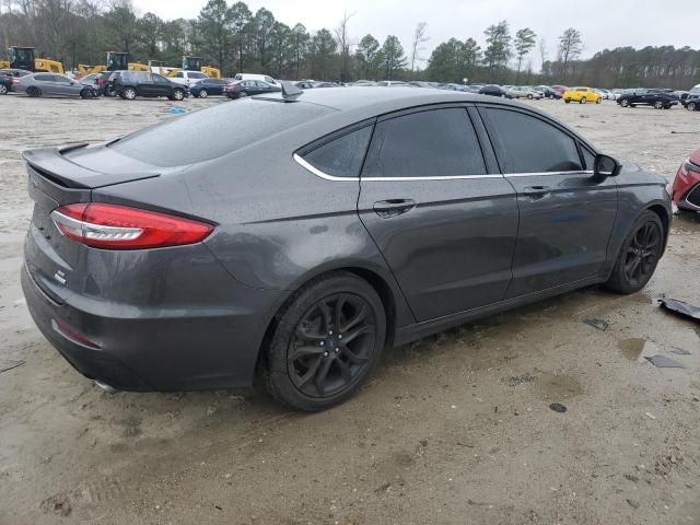 3FA6P0HD5LR181068 - 2020 FORD FUSION SE GRAY photo 3