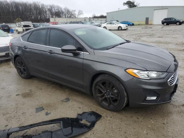 3FA6P0HD5LR181068 - 2020 FORD FUSION SE GRAY photo 4