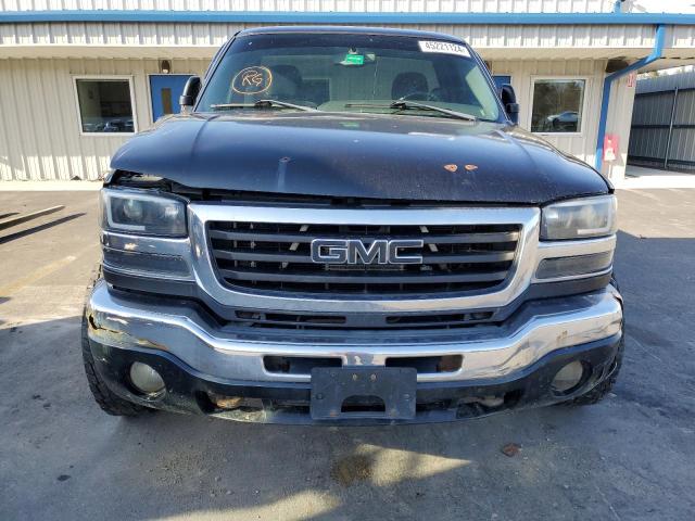 1GTHK24U64E248431 - 2004 GMC SIERRA K2500 HEAVY DUTY BLACK photo 5