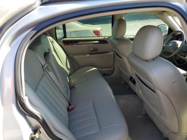 1LNHM81W03Y672988 - 2003 LINCOLN TOWN CAR EXECUTIVE ვერცხლისფერი ფოტო 10