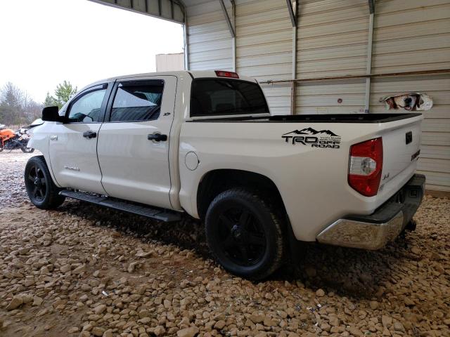 5TFDW5F15KX777667 - 2019 TOYOTA TUNDRA CREWMAX SR5 WHITE photo 2