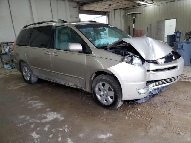 5TDZA22C94S061793 - 2004 TOYOTA SIENNA XLE GOLD photo 4