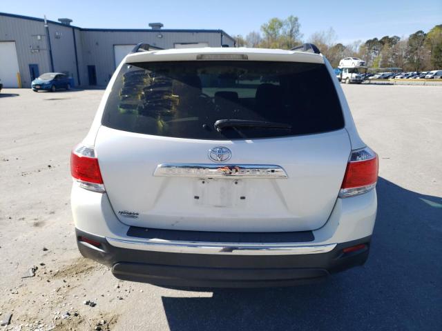 5TDZA3EH4CS028311 - 2012 TOYOTA HIGHLANDER BASE أبيض صورة 6