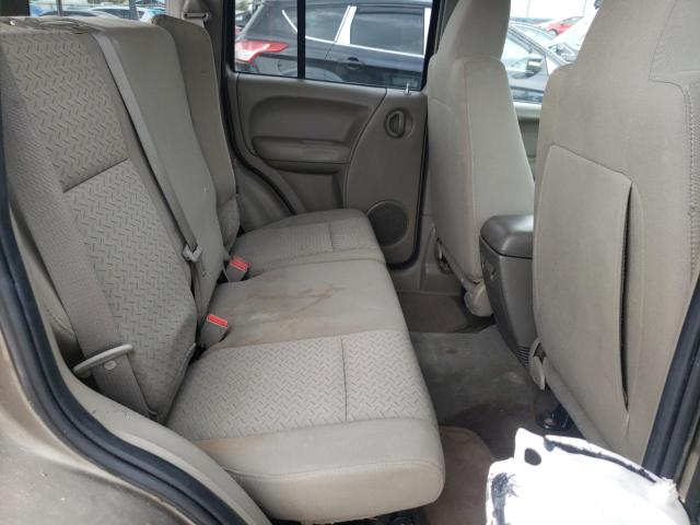 1J4GL38K55W659042 - 2005 JEEP LIBERTY RENEGADE TAN photo 10