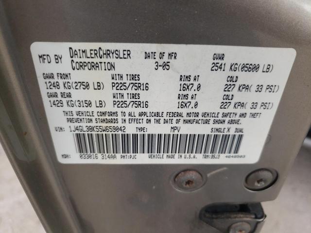 1J4GL38K55W659042 - 2005 JEEP LIBERTY RENEGADE TAN photo 12