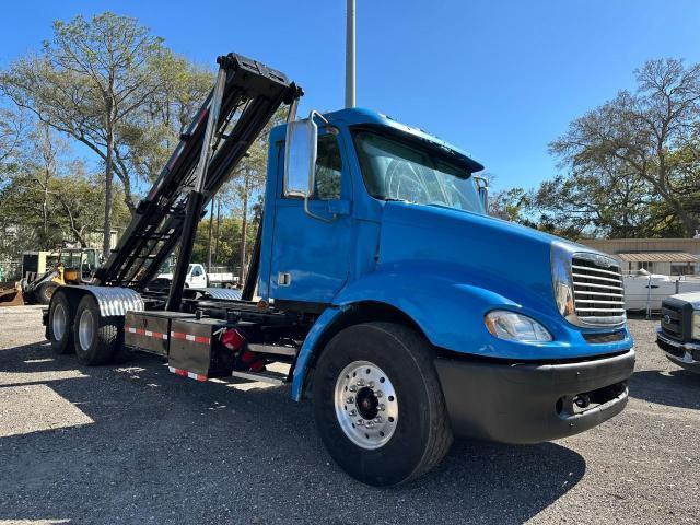 2014 FREIGHTLINER COLUMBIA 112, 