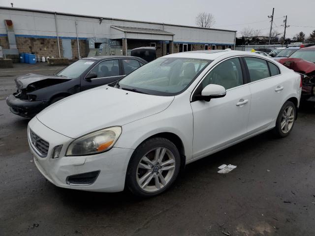 2011 VOLVO S60 T6, 