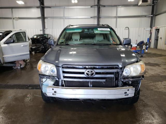 JTEEP21A940039367 - 2004 TOYOTA HIGHLANDER BLUE photo 5