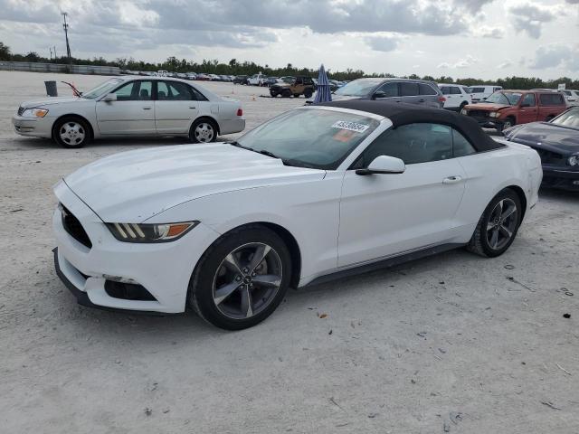 1FATP8EM2F5372489 - 2015 FORD MUSTANG WHITE photo 1