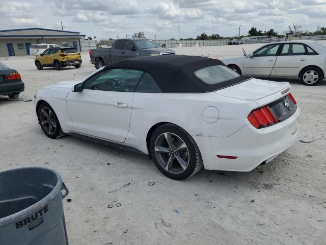 1FATP8EM2F5372489 - 2015 FORD MUSTANG WHITE photo 2