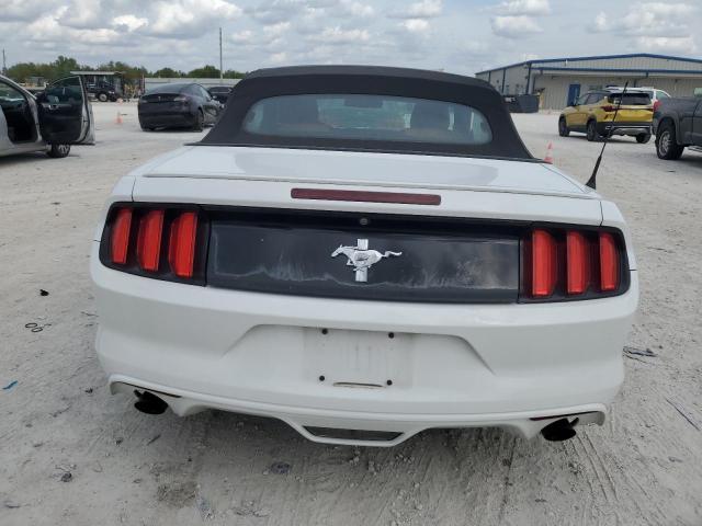 1FATP8EM2F5372489 - 2015 FORD MUSTANG WHITE photo 6
