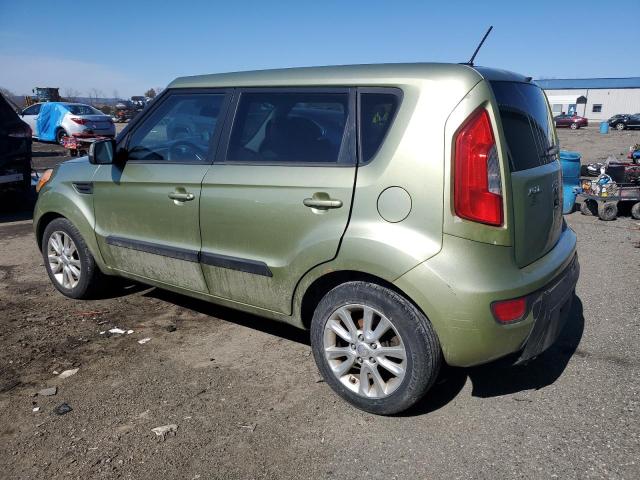 KNDJT2A67D7482313 - 2013 KIA SOUL + GREEN photo 2