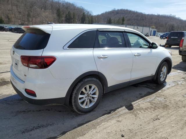 5XYPGDA32KG566183 - 2019 KIA SORENTO L WHITE photo 3