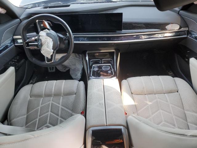 WBY53EJ08RCP25767 - 2024 BMW I7 XDRIVE60 Schwarz Foto 8