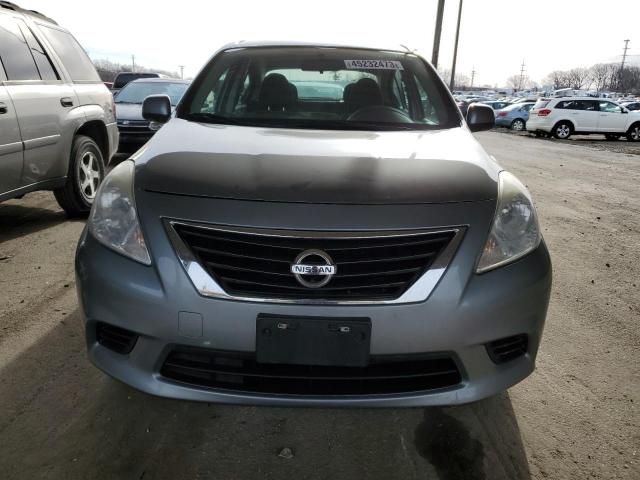 3N1CN7AP8DL878208 - 2013 NISSAN VERSA S GRAY photo 5