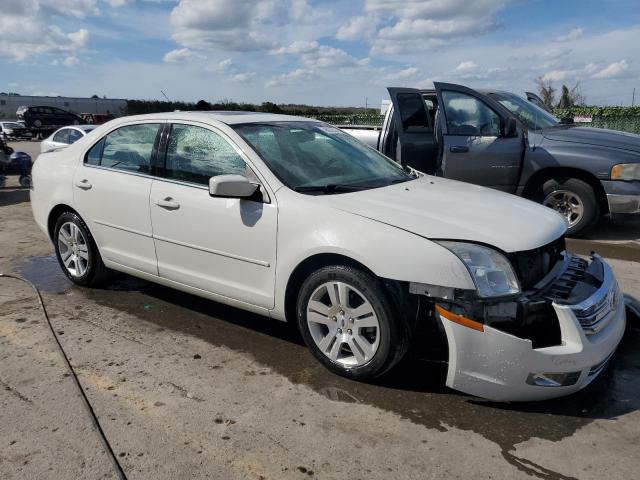 3FAHP08108R266423 - 2008 FORD FUSION SEL WHITE photo 4