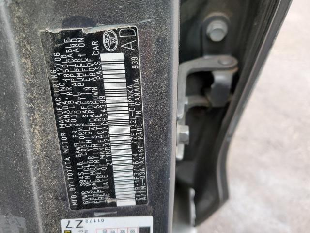 2T1KR32E37C654399 - 2007 TOYOTA COROLLA MA XR GRAY photo 12