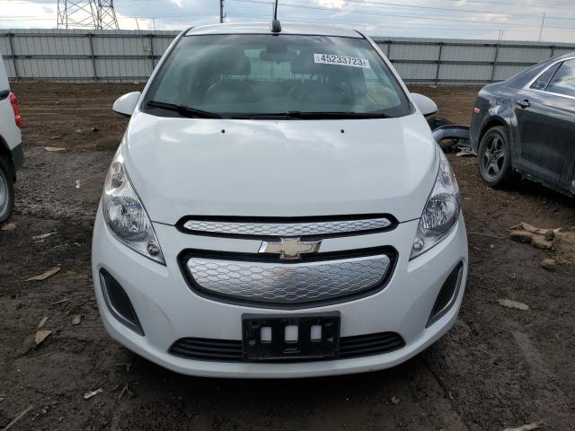 KL8CL6S04GC650021 - 2016 CHEVROLET SPARK EV 2LT WHITE photo 5