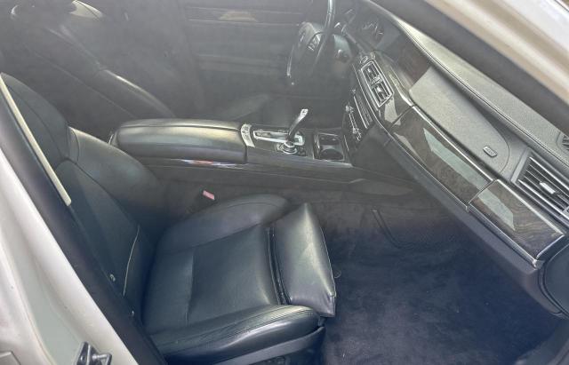 WBAKB8C50BC852016 - 2011 BMW 750 LI WHITE photo 5