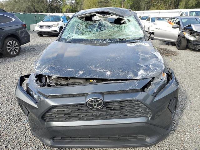 JTMH1RFV0KD033891 - 2019 TOYOTA RAV4 LE GRAY photo 5