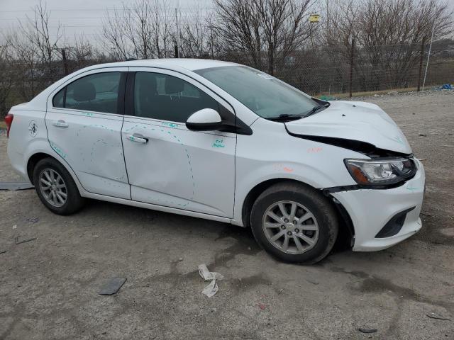 1G1JD5SH9J4126742 - 2018 CHEVROLET SONIC LT WHITE photo 4