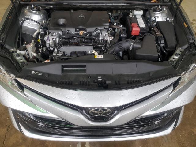 4T1C11AK2LU892597 - 2020 TOYOTA CAMRY LE SILVER photo 11