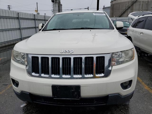 1C4RJEAG1CC362709 - 2012 JEEP GRAND CHER LAREDO WHITE photo 5