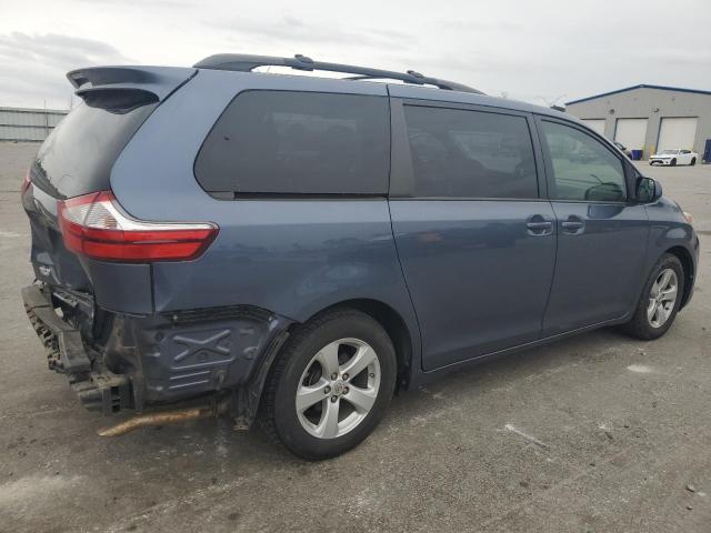 5TDKK3DC8FS548679 - 2015 TOYOTA SIENNA LE BLUE photo 3