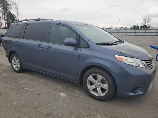 5TDKK3DC8FS548679 - 2015 TOYOTA SIENNA LE BLUE photo 4