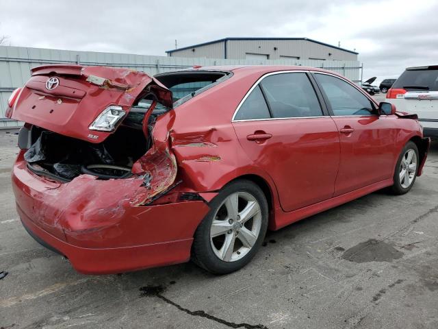 4T1BK3EK6AU114573 - 2010 TOYOTA CAMRY SE RED photo 3