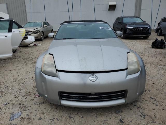 JN1AZ36AX5M751914 - 2005 NISSAN 350Z ROADSTER SILVER photo 5