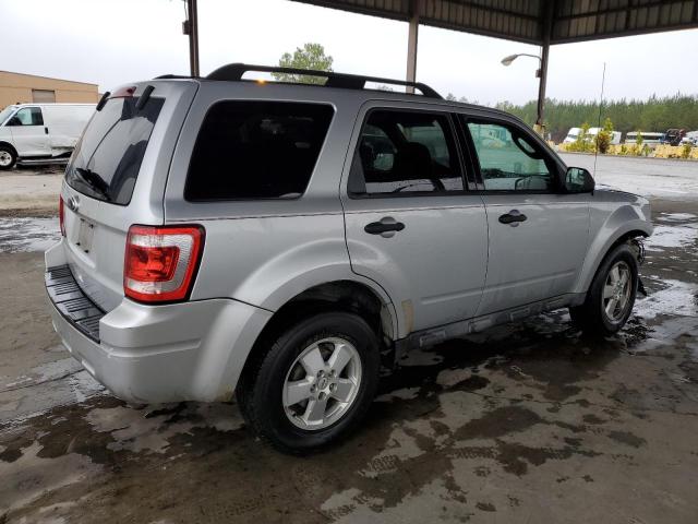 1FMCU0D76CKC10566 - 2012 FORD ESCAPE XLT SILVER photo 3