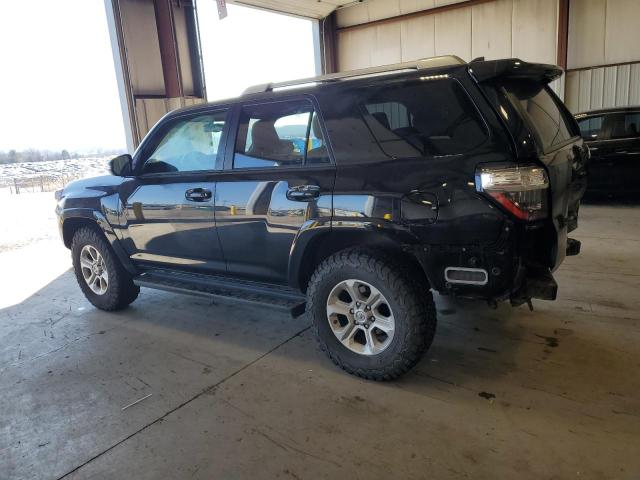 JTEBU5JR9J5565662 - 2018 TOYOTA 4RUNNER SR5/SR5 PREMIUM BLACK photo 2