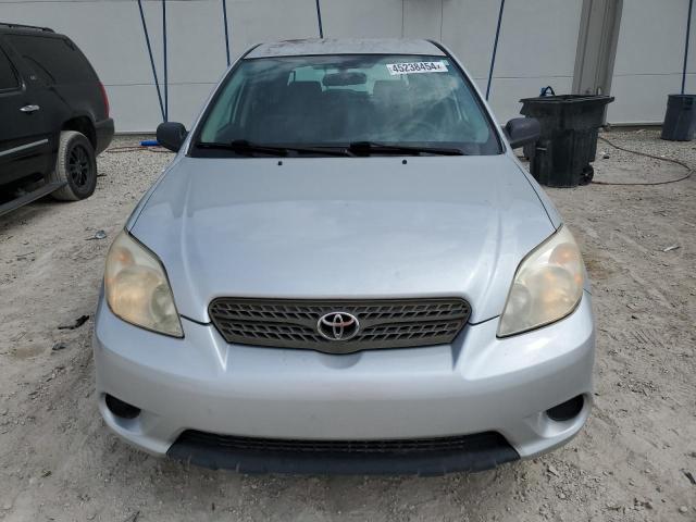 2T1KR32E98C698182 - 2008 TOYOTA COROLLA MA XR SILVER photo 5