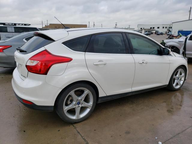 1FAHP3N2XCL343210 - 2012 FORD FOCUS TITANIUM WHITE photo 3