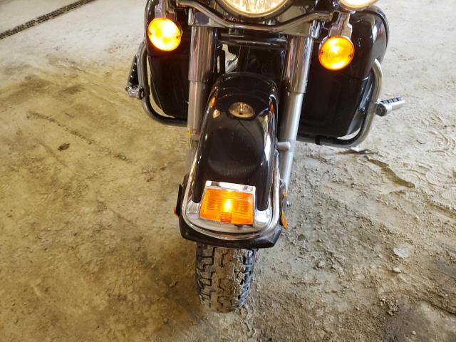 1HD1FCW196Y705196 - 2006 HARLEY-DAVIDSON FLHTCUI 黑色 照片 9